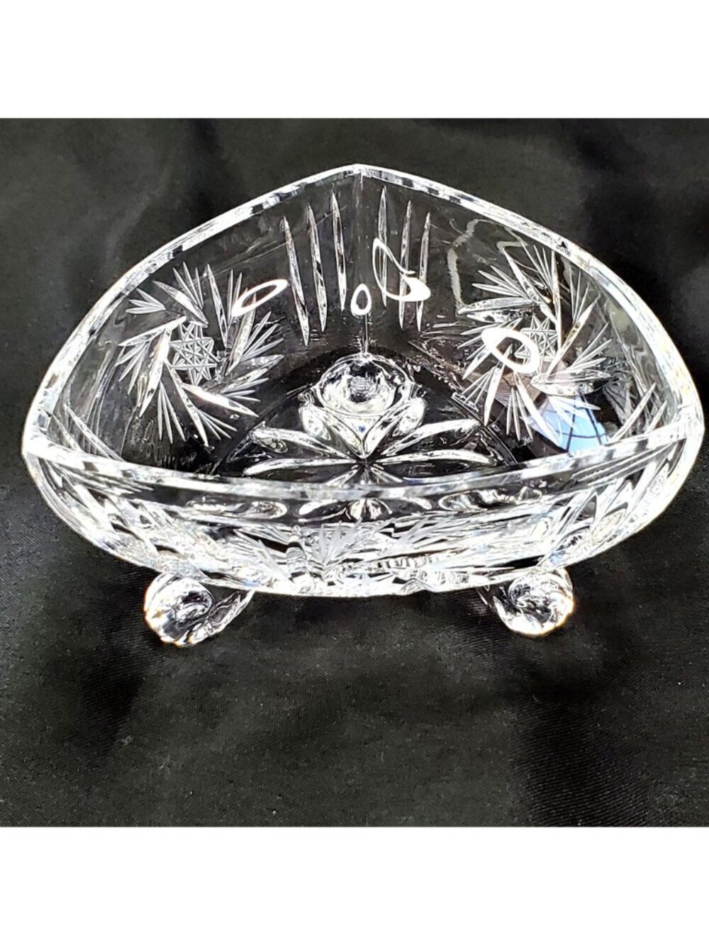 VTG Hazel Atlas Triangular Crystal Candy Bowl Footed Pinwheel Design 4.5 inch - Picture 2 of 13